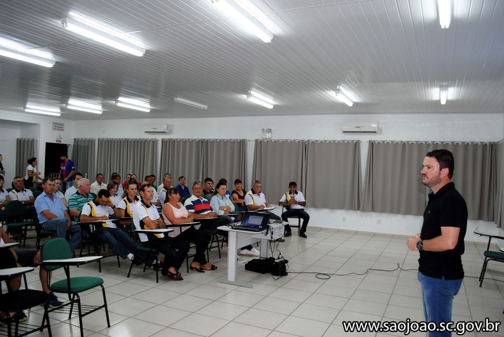 Prefeito Fernando apresentou números relacionados a suinocultura