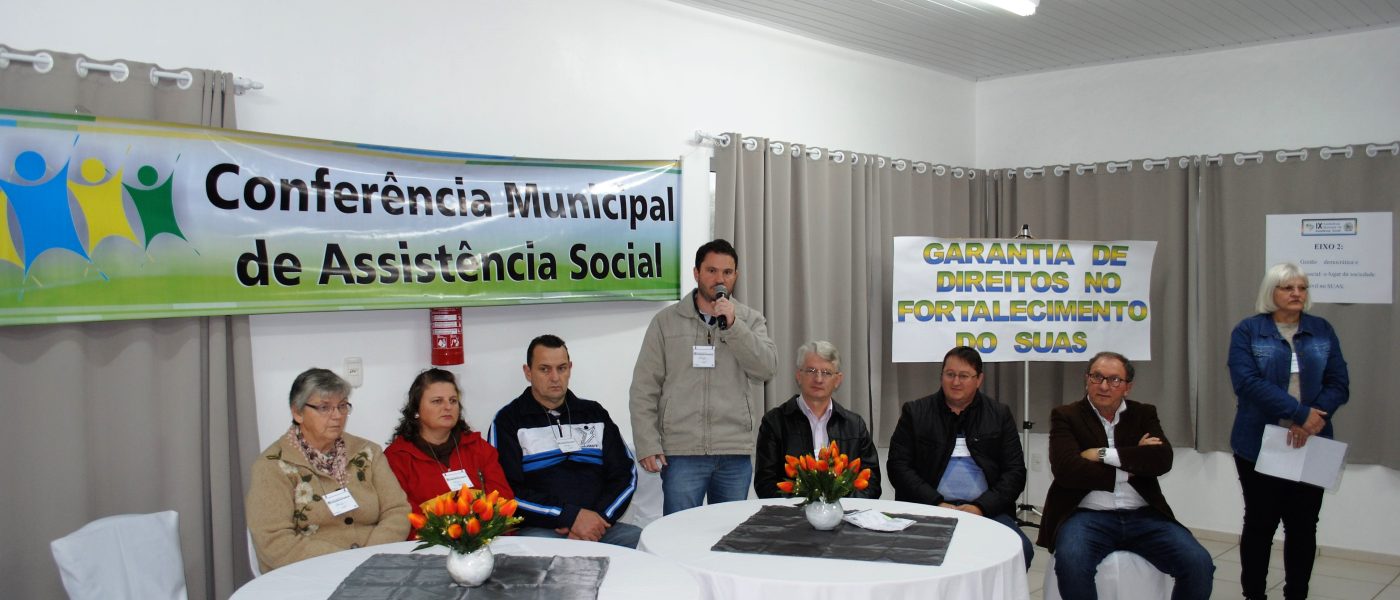 O prefeito Fernando fez a abertura da Conferência e desejou as boas-vindas a todos
