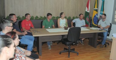 Reunião com membros da Comissão Municipal da Defesa Civil